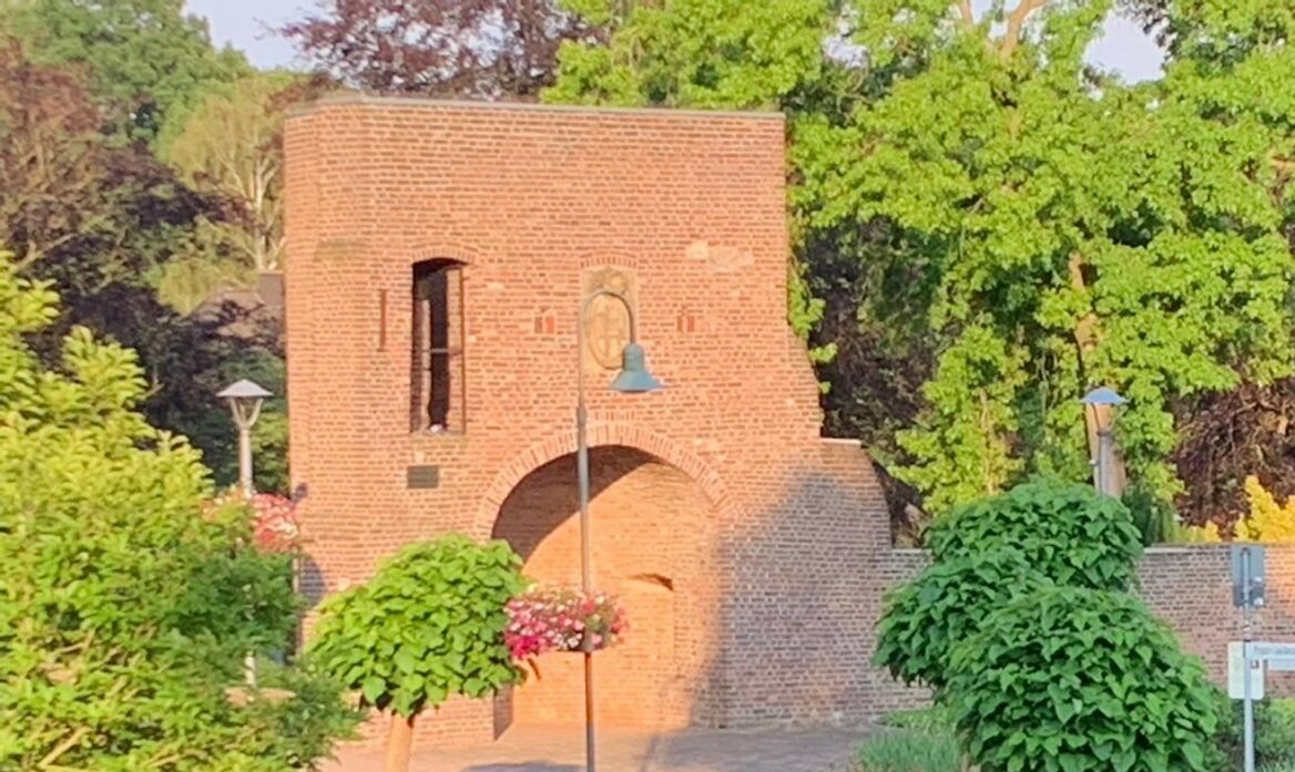 Wassenberg - Burg Wassenberg by Savio